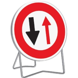 Panneau de signalisation BK15 "SENS DE CIRCULATION NON PRIORITAIRE" 850mm classe 1 avec support - Taliaplast - 524015